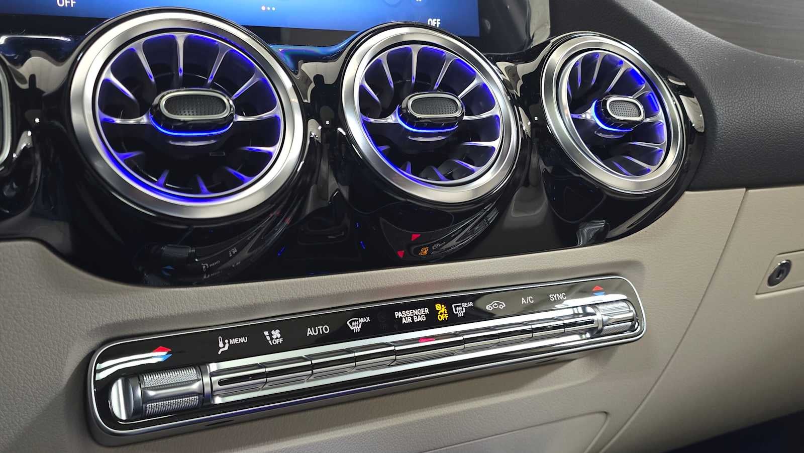 2026 Mercedes-Benz GLA 250 4MATIC® SUV