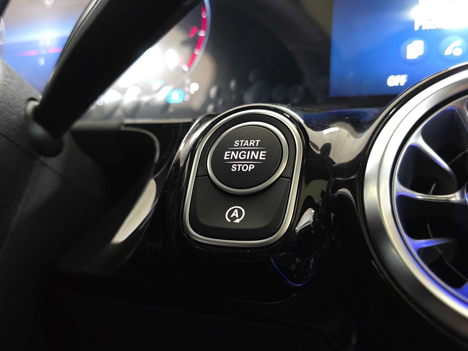 2026 Mercedes-Benz GLA 250 4MATIC® SUV