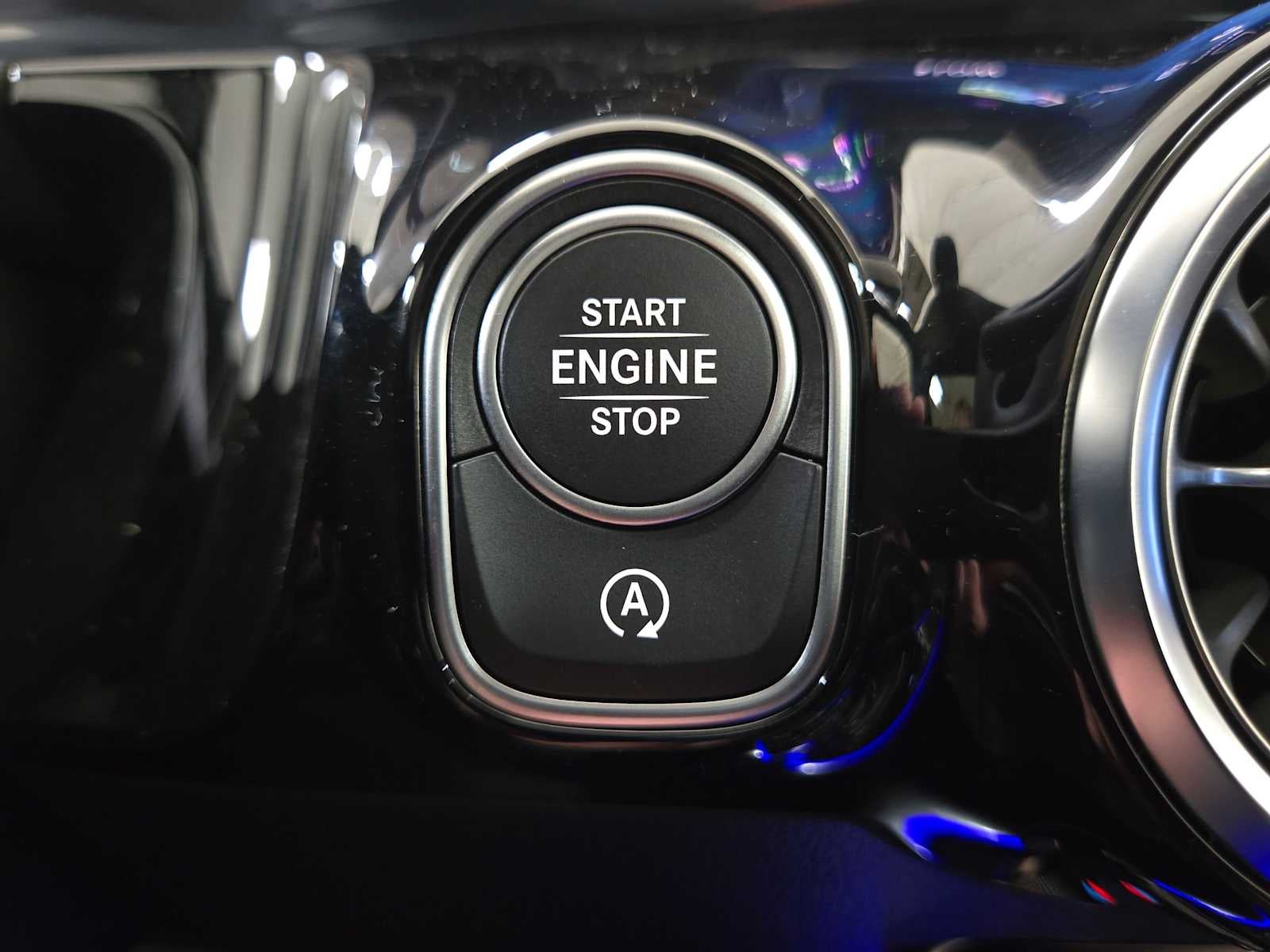 2026 Mercedes-Benz GLA 250 4MATIC® SUV