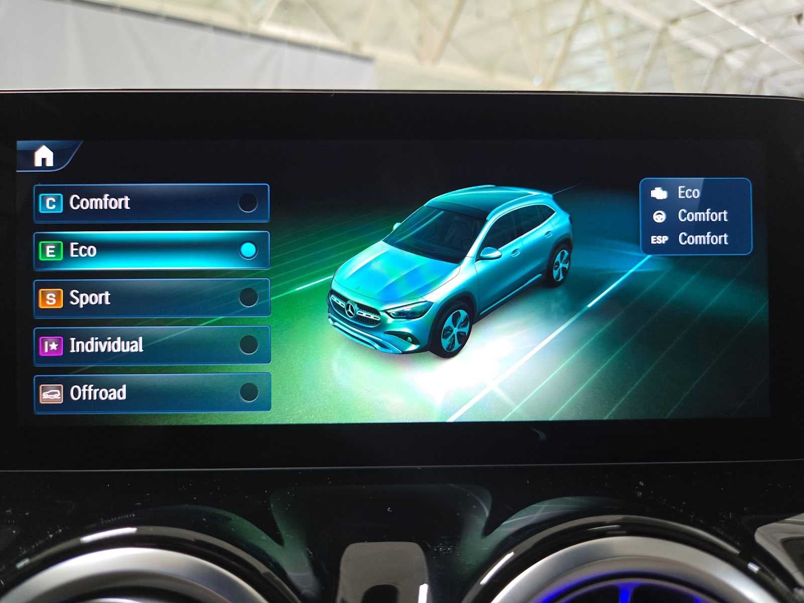 2026 Mercedes-Benz GLA 250 4MATIC® SUV