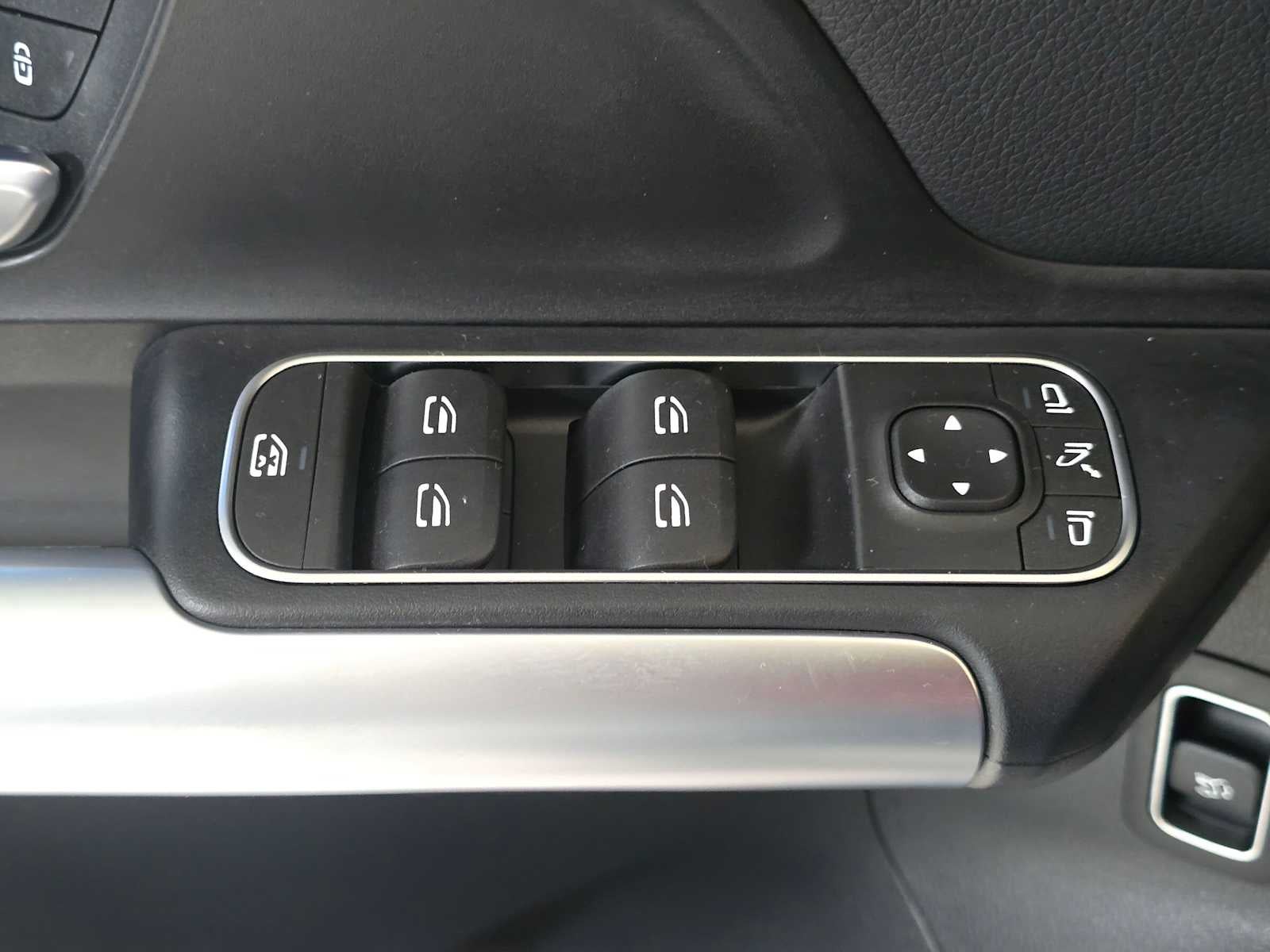 2025 Mercedes-Benz GLA 250 4MATIC® SUV