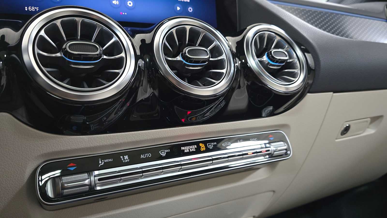 2026 Mercedes-Benz GLA 250 4MATIC® SUV