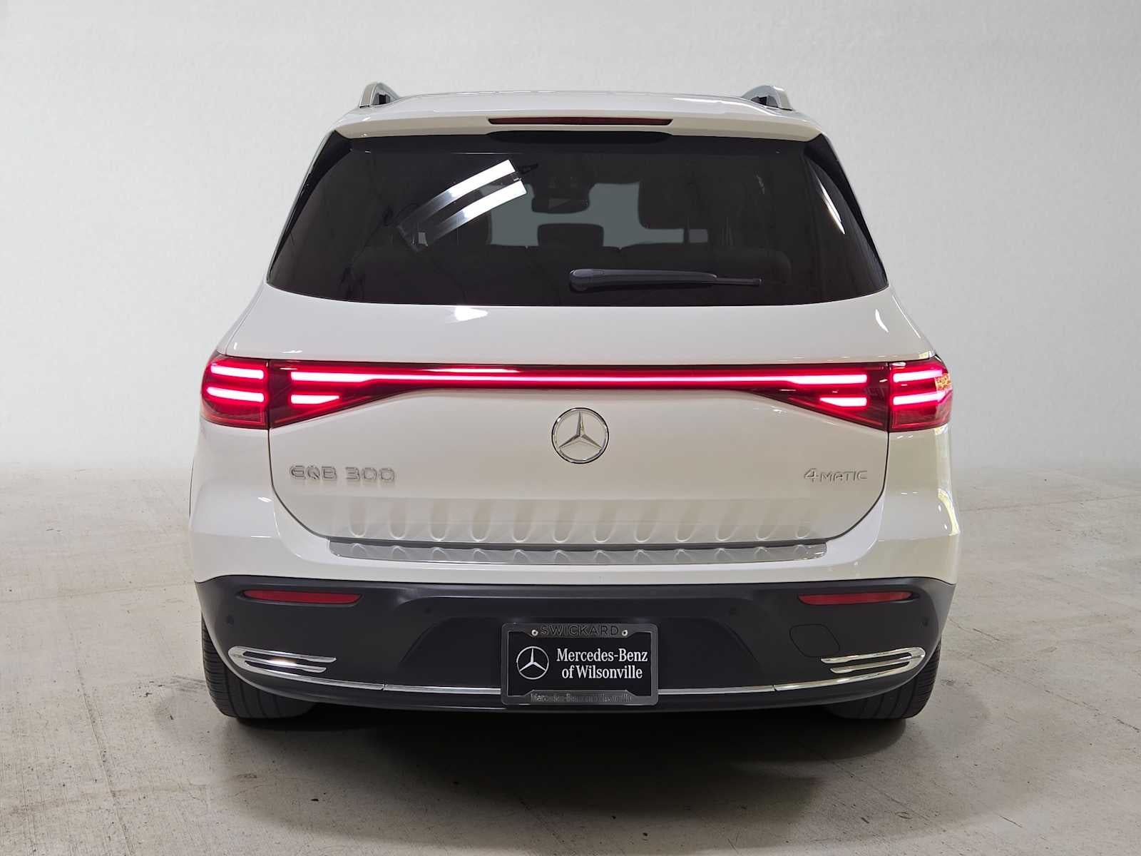 2024 Mercedes-Benz EQB 300 4MATIC® SUV