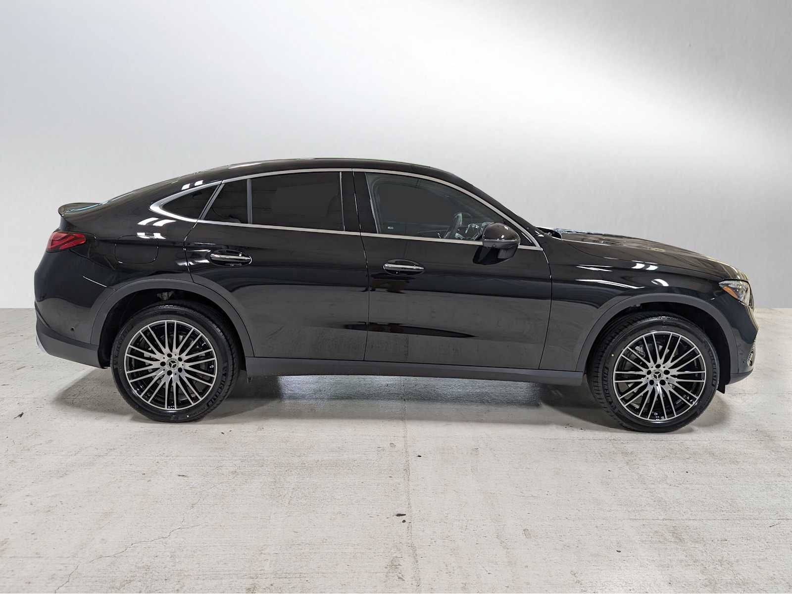 2025 Mercedes-Benz GLC GLC 300