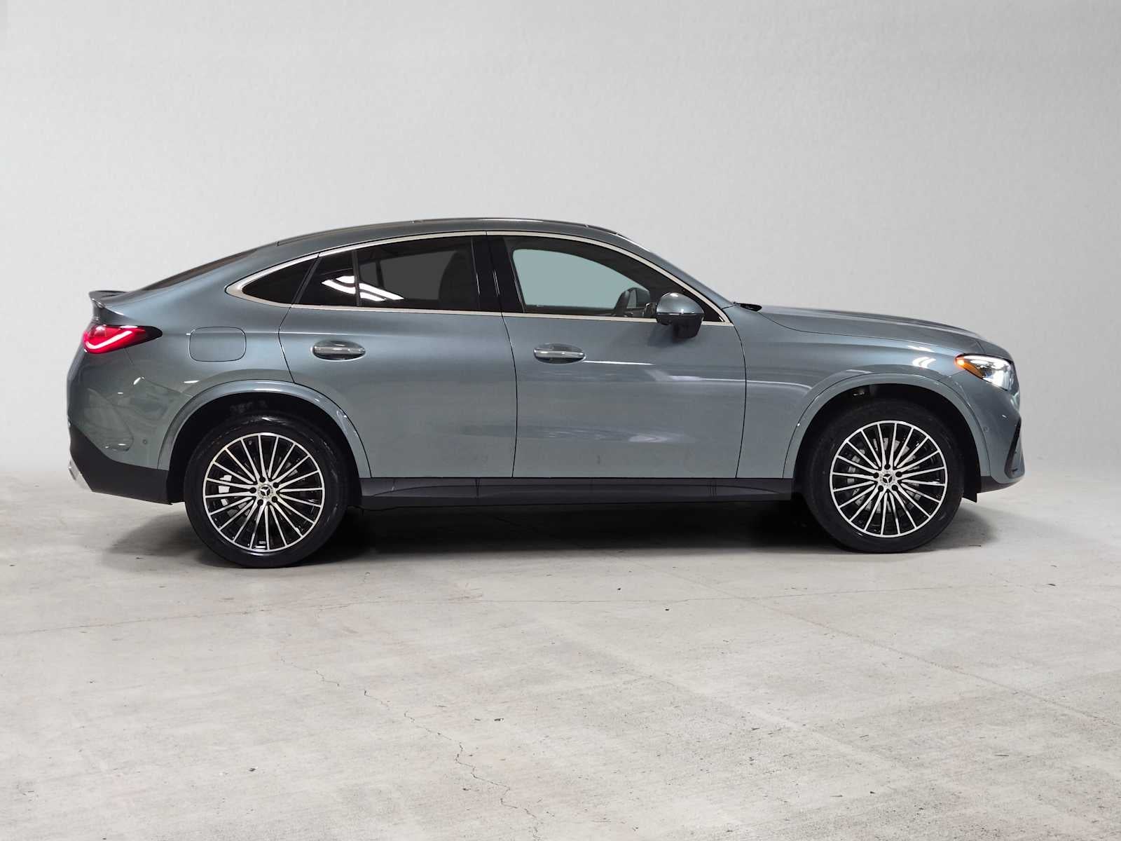 2027 Mercedes-Benz GLC 300 4MATIC® Coupe