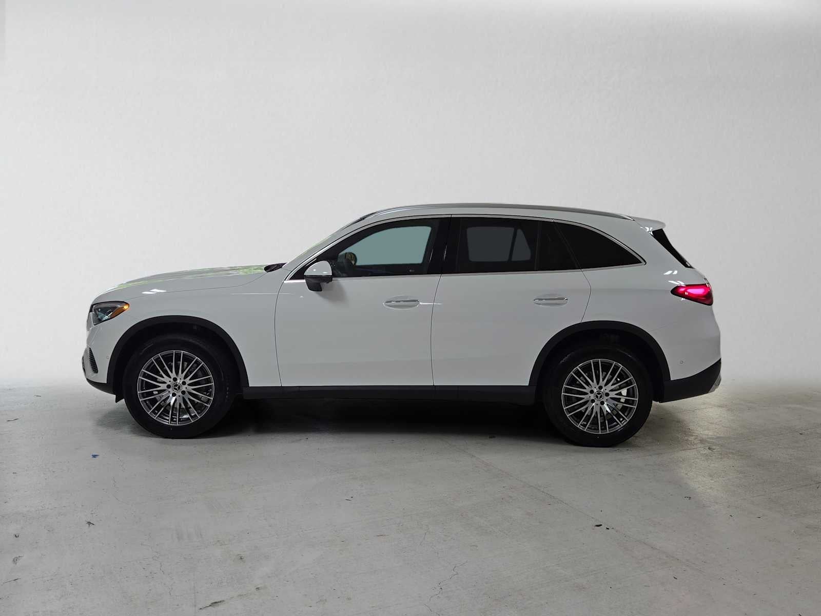 2027 Mercedes-Benz GLC 300 SUV