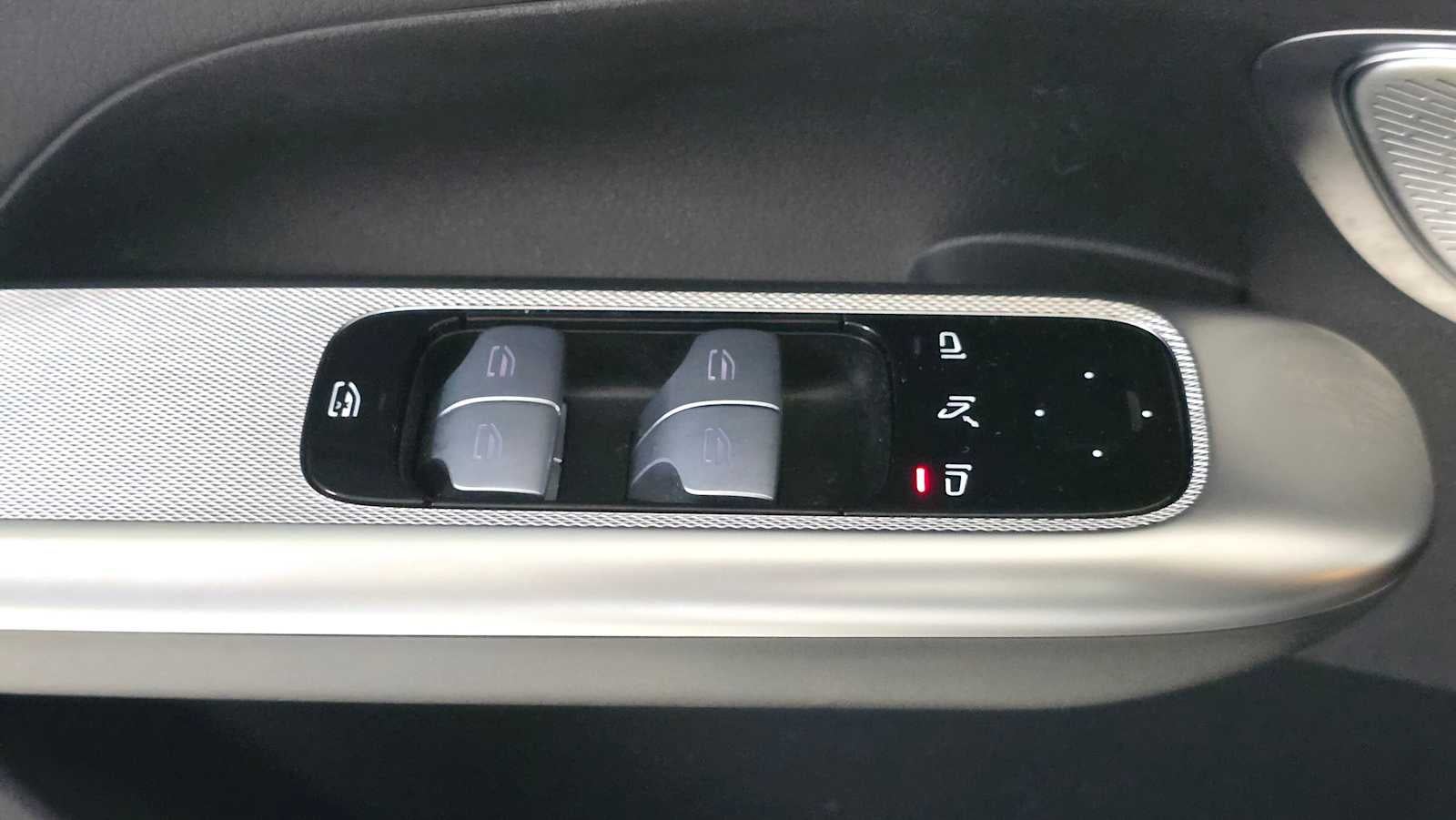 2024 Mercedes-Benz GLC 300 SUV
