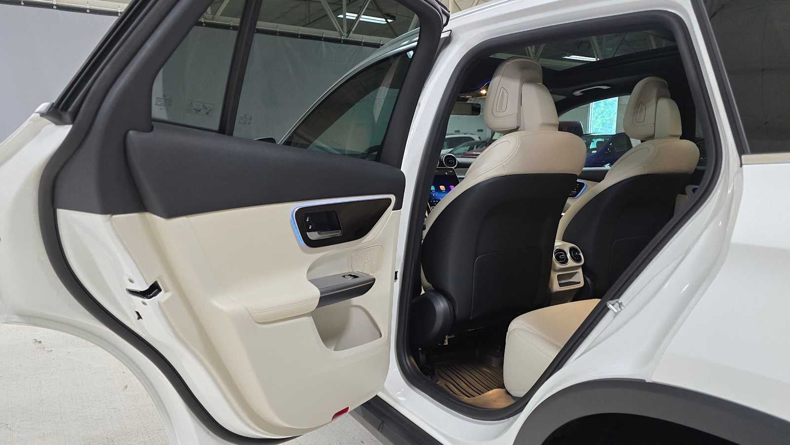 2025 Mercedes-Benz GLC GLC 300