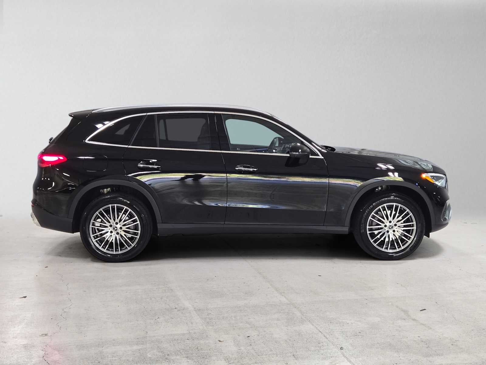 2027 Mercedes-Benz GLC 300 4MATIC® SUV