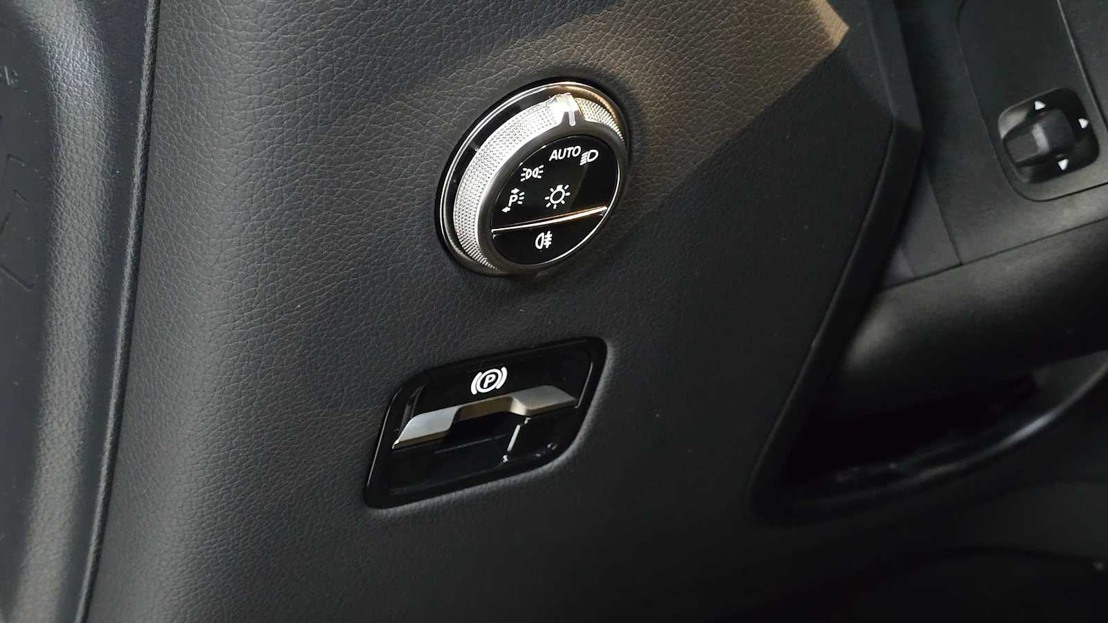 2026 Mercedes-Benz GLC 300 GLC 300