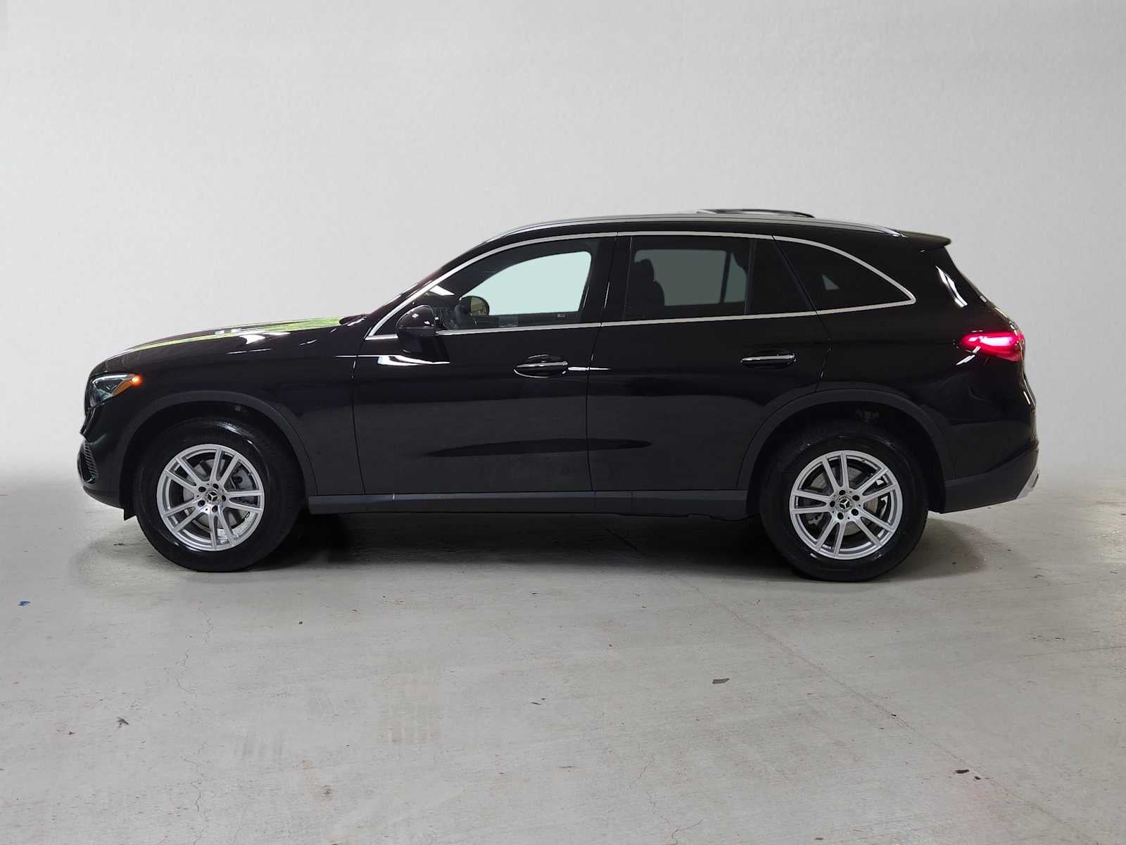 2027 Mercedes-Benz GLC 300 4MATIC® SUV