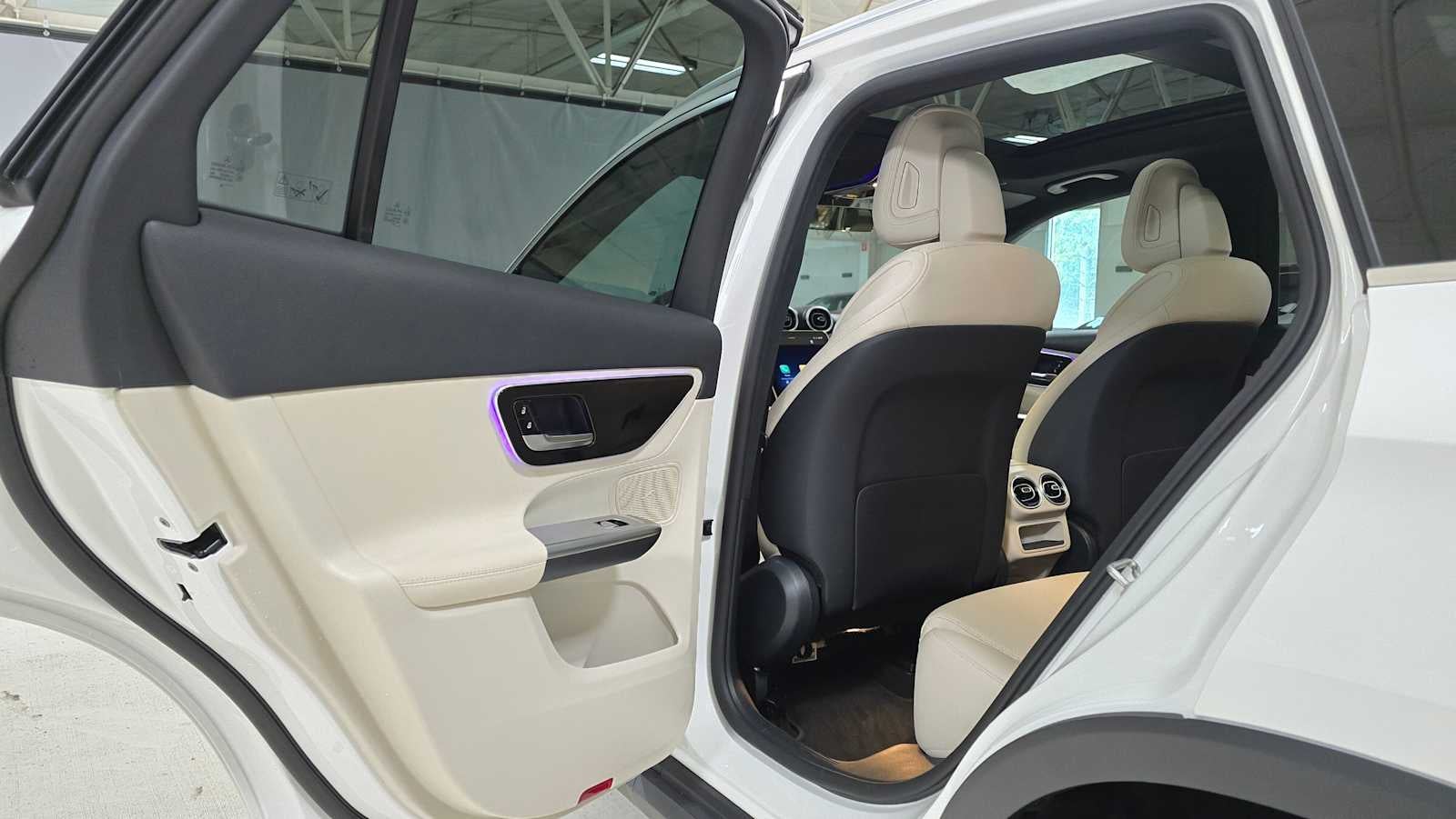 2025 Mercedes-Benz GLC 300 GLC 300