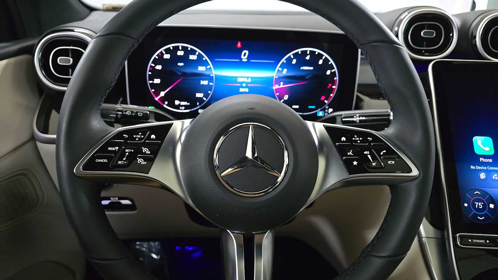 2025 Mercedes-Benz GLC 300 GLC 300