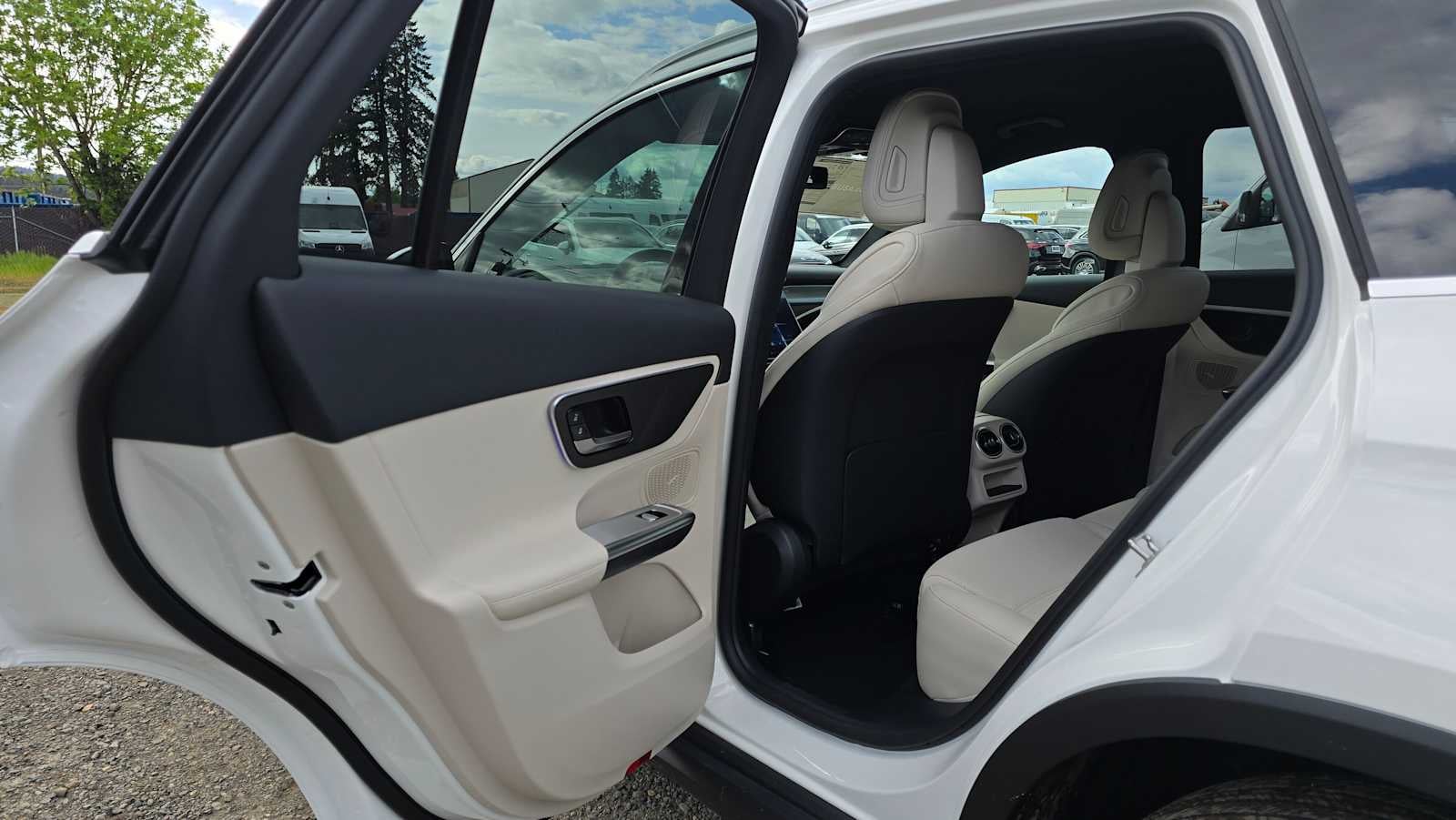 2026 Mercedes-Benz GLC 300 4MATIC® SUV