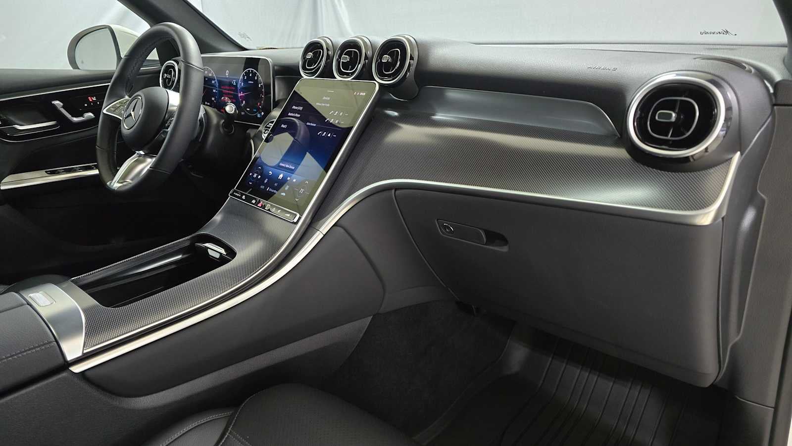 2025 Mercedes-Benz GLC 300 GLC 300