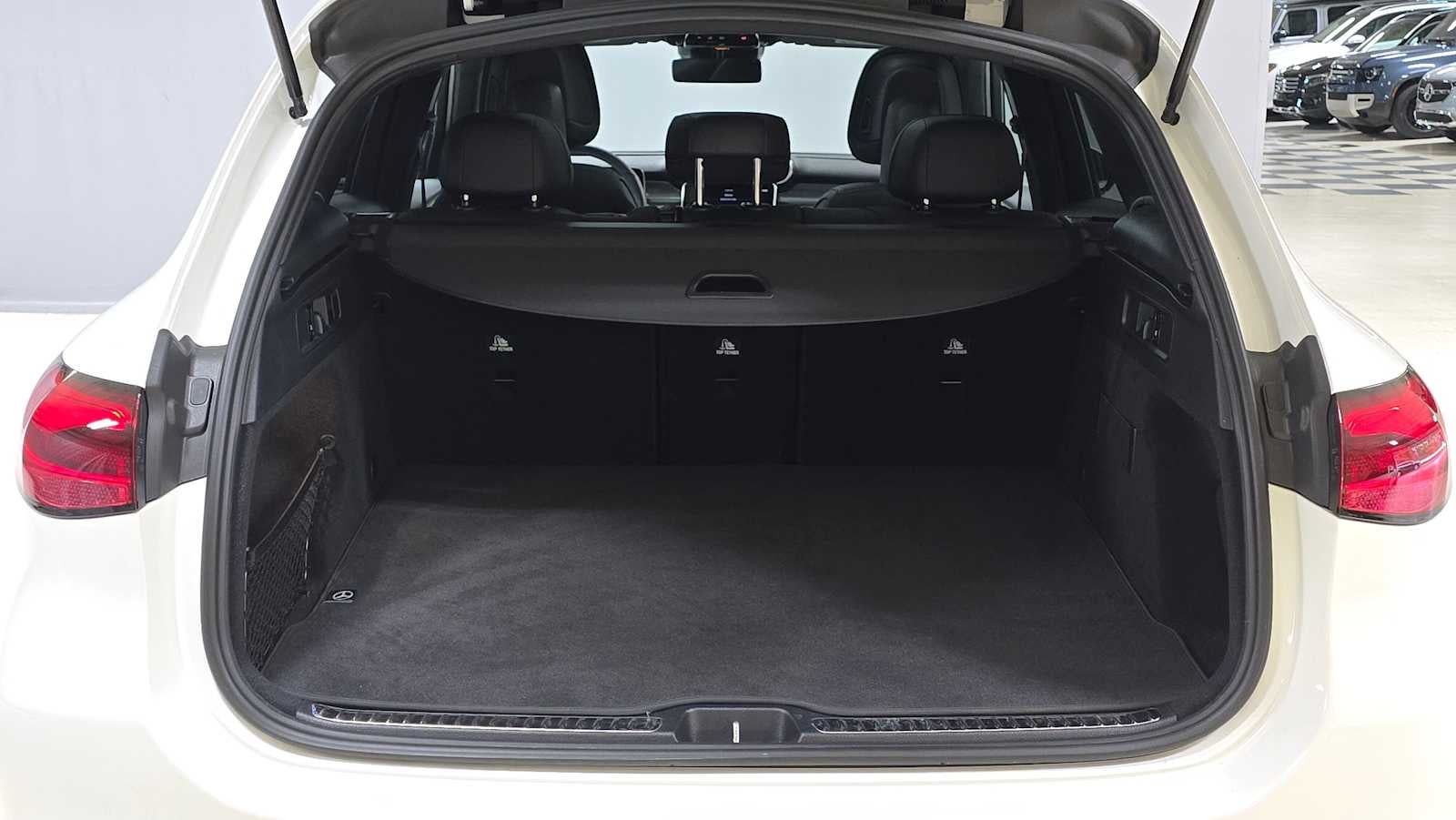 2025 Mercedes-Benz GLC 300 GLC 300