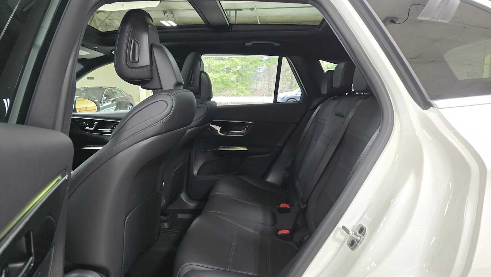 2025 Mercedes-Benz GLC 300 GLC 300