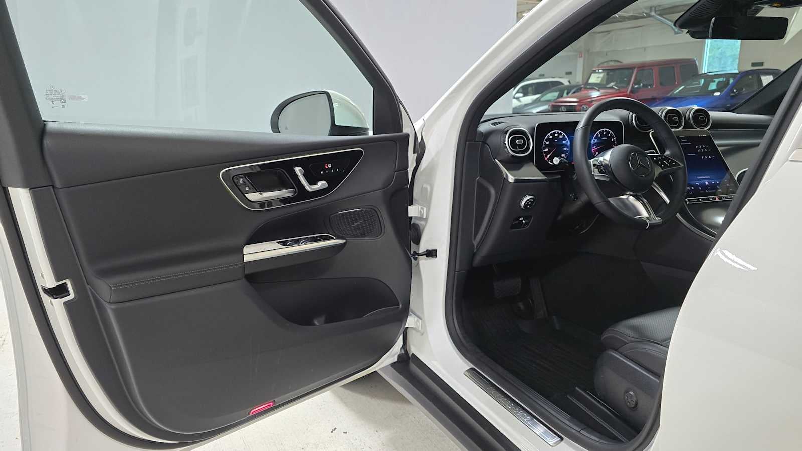 2025 Mercedes-Benz GLC 300 GLC 300