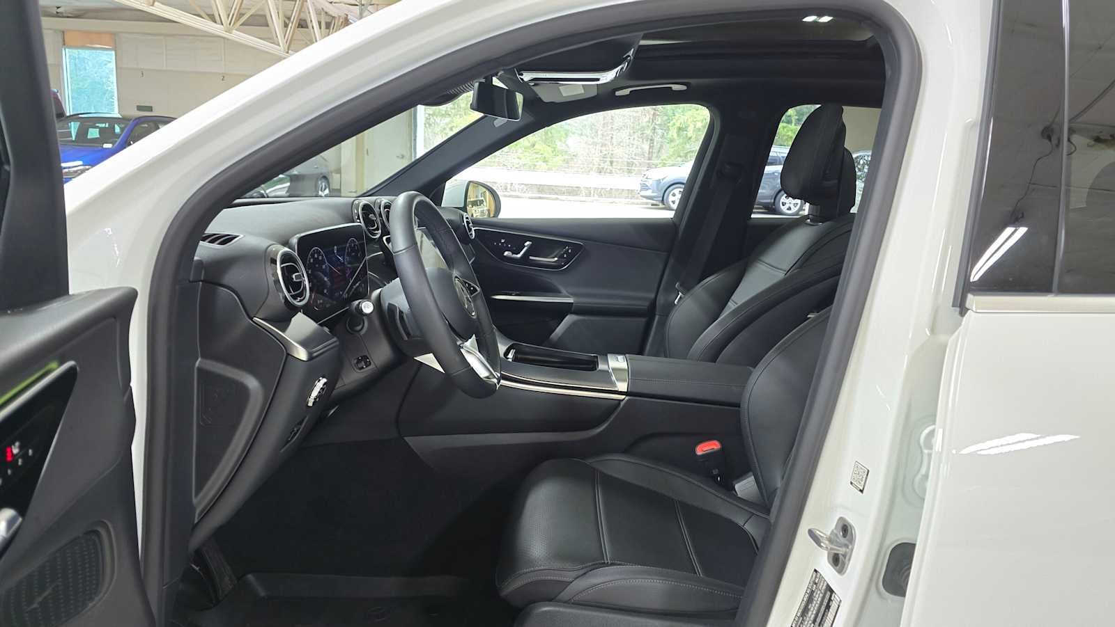 2025 Mercedes-Benz GLC 300 GLC 300