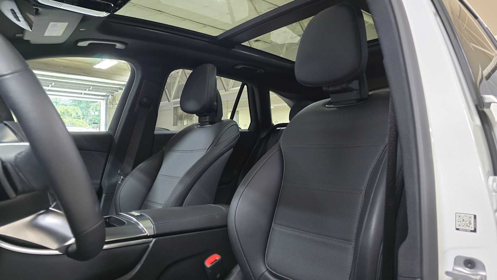 2025 Mercedes-Benz GLC 300 GLC 300