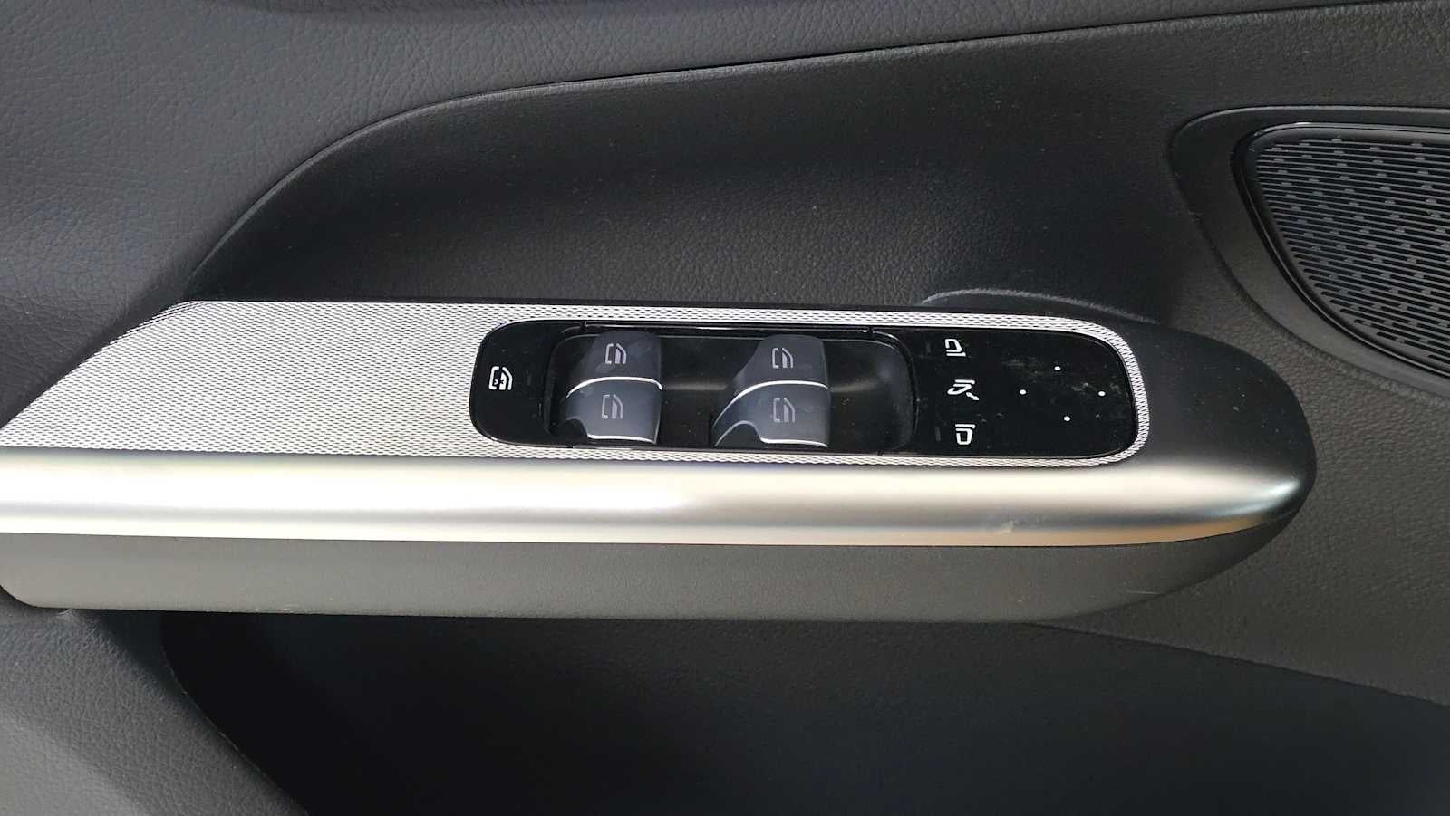 2026 Mercedes-Benz GLC 300 GLC 300