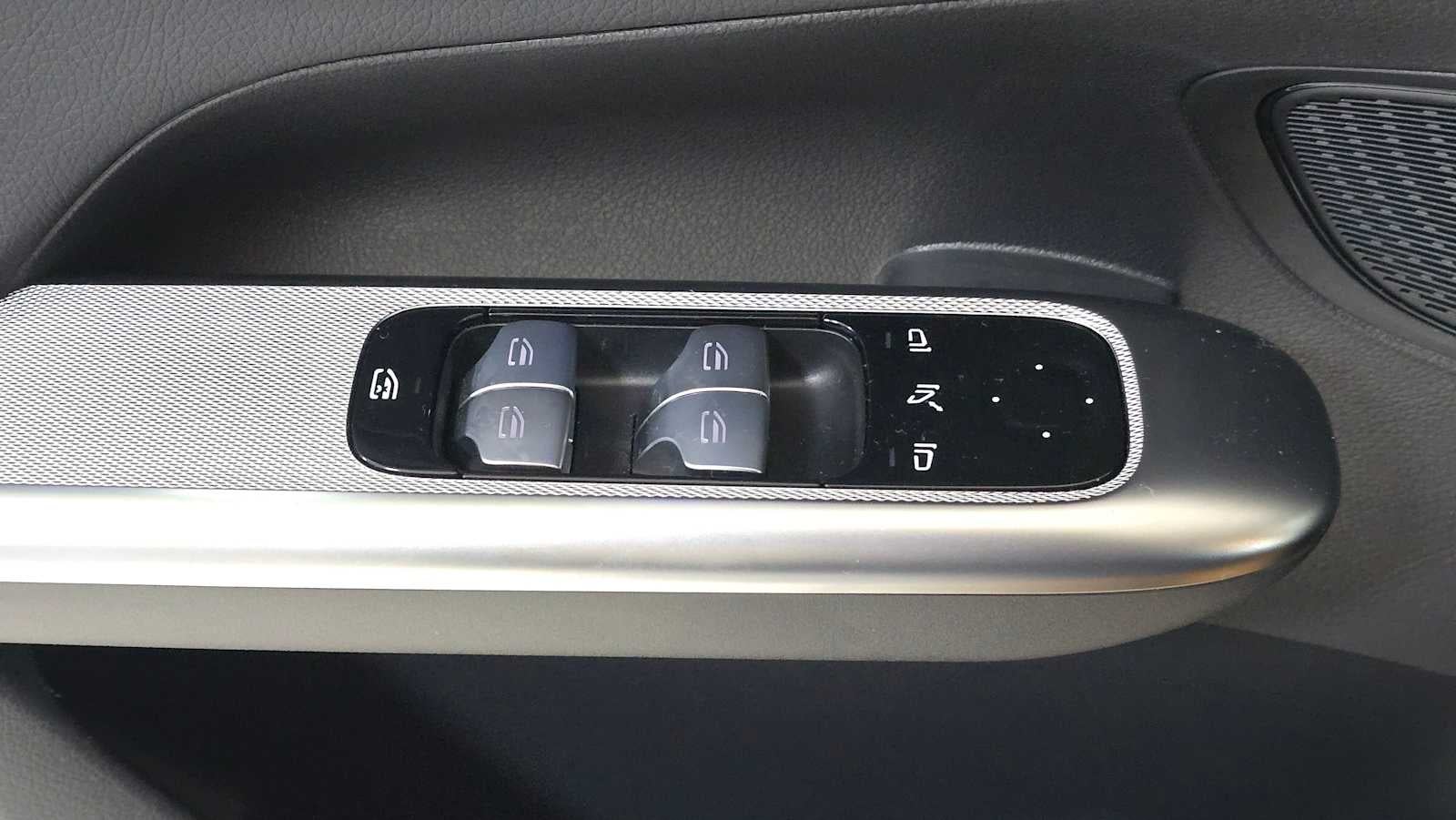 2025 Mercedes-Benz GLC GLC 350e