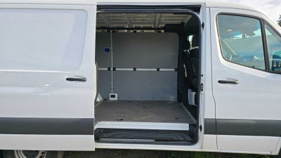 2025 Mercedes-Benz Sprinter 2500 Standard Roof I4 Diesel 144" RWD