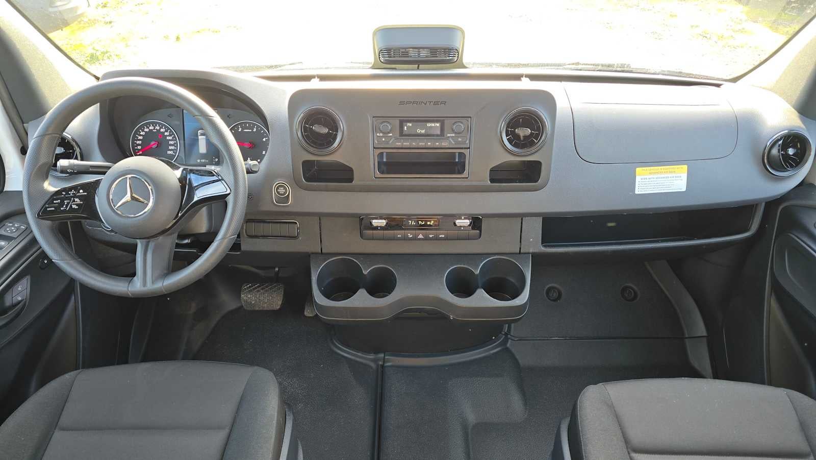 2025 Mercedes-Benz Sprinter 2500 Standard Roof I4 Diesel 144" RWD