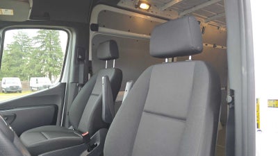 2025 Mercedes-Benz Sprinter 2500 Standard Roof I4 Diesel 144" RWD