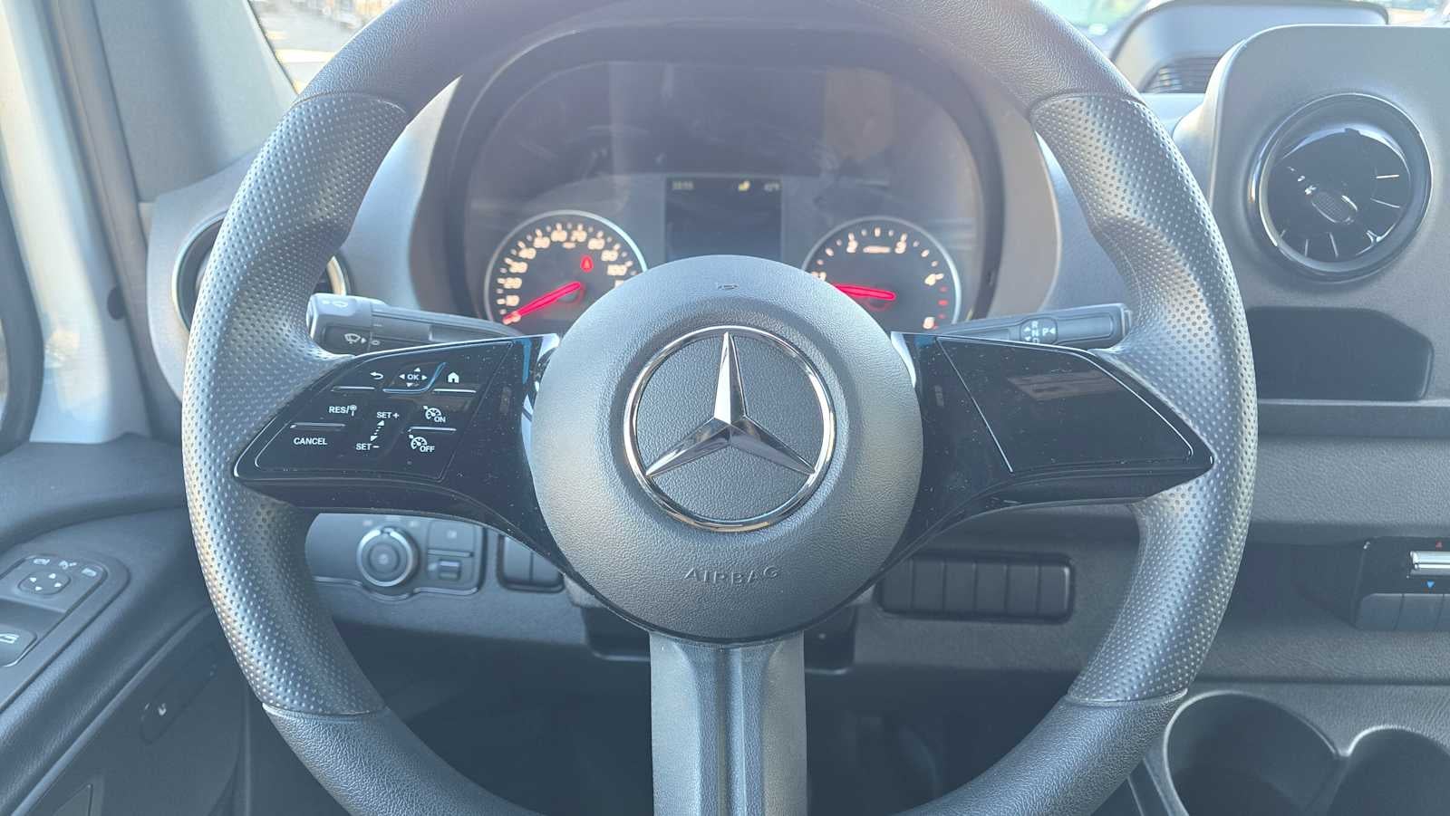 2025 Mercedes-Benz Sprinter 2500 Standard Roof I4 Diesel 144" RWD