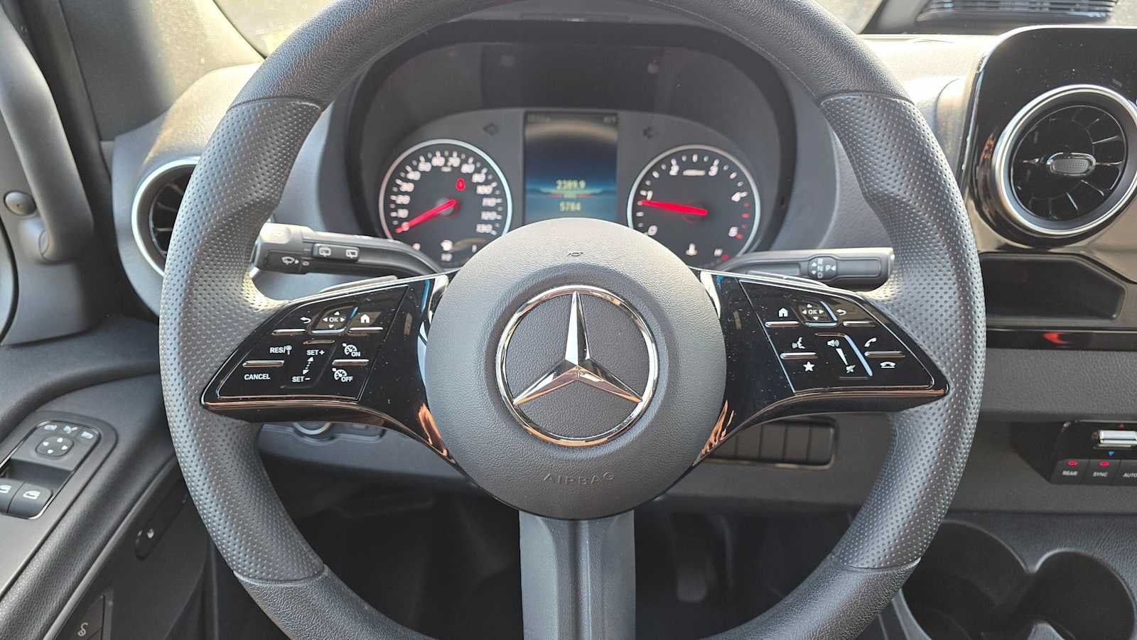 2025 Mercedes-Benz Sprinter 2500 Standard Roof I4 Diesel 144" RWD