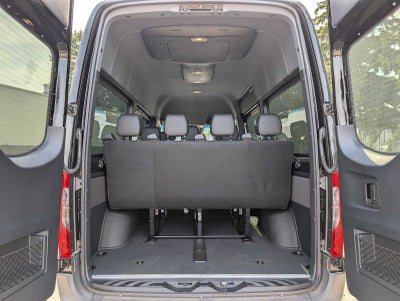 2024 Mercedes-Benz Sprinter 2500 Standard Roof I4 Diesel HO 144" RWD