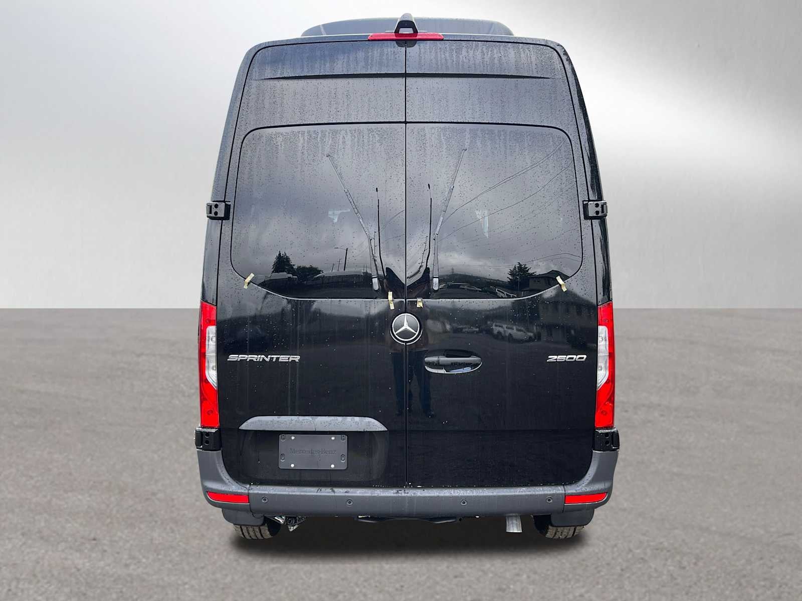 2024 Mercedes-Benz Sprinter 2500 Standard Roof I4 Diesel HO 144" RWD