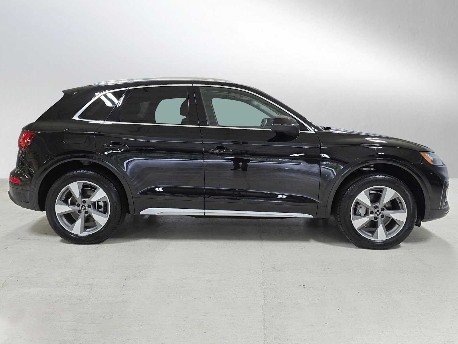 2023 Audi Q5 Premium Plus