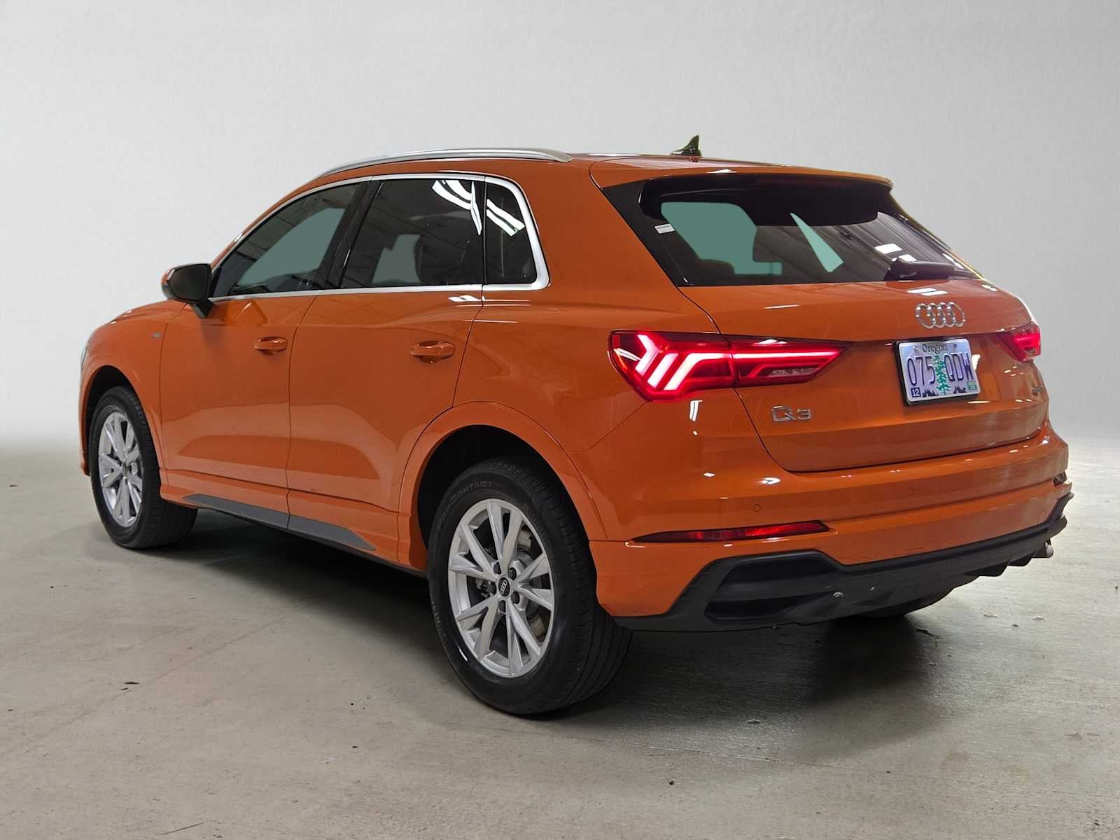 2023 Audi Q3 S line Premium