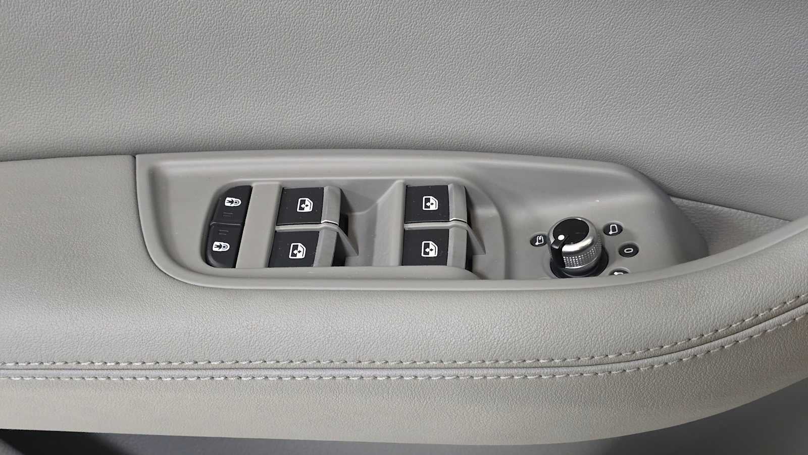 2024 Audi Q7 Premium Plus