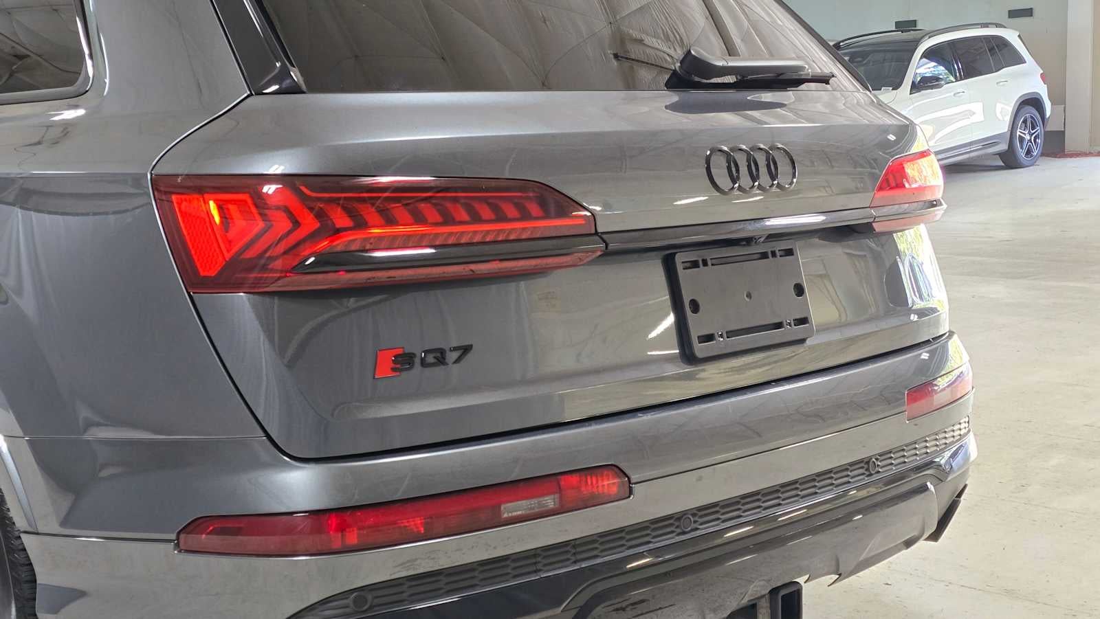 2023 Audi SQ7 Prestige