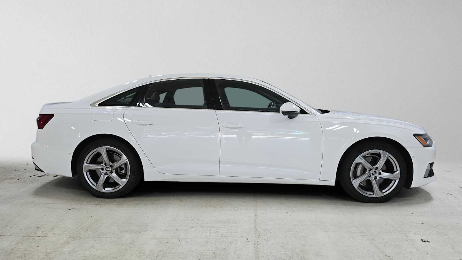 2024 Audi A6 Sedan Premium Plus