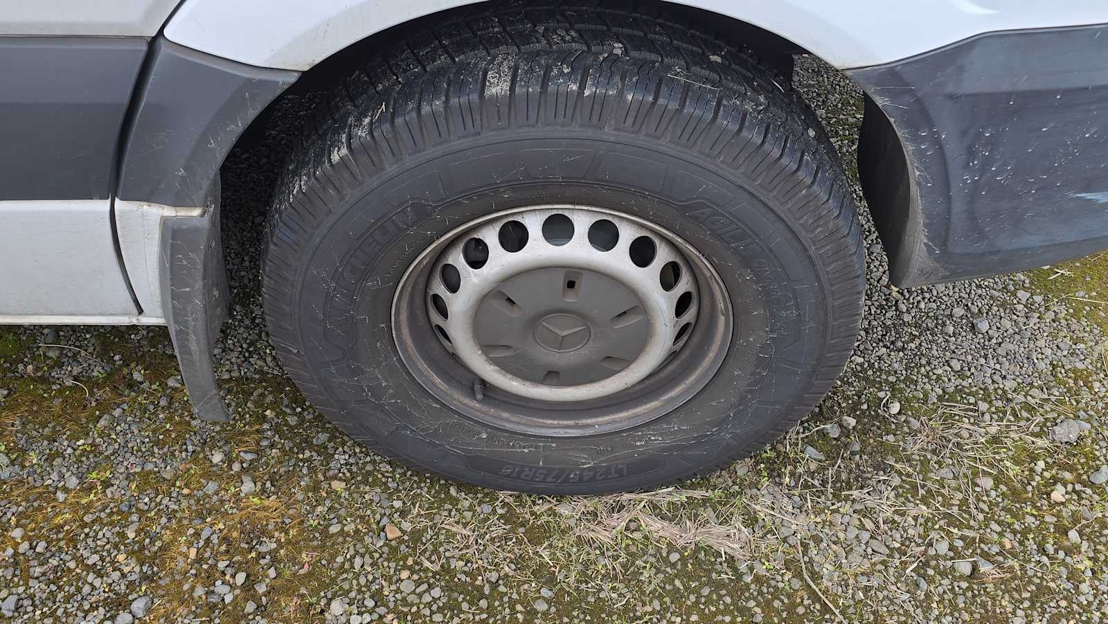 2018 Mercedes-Benz Sprinter 2500 Standard Roof V6 144" RWD