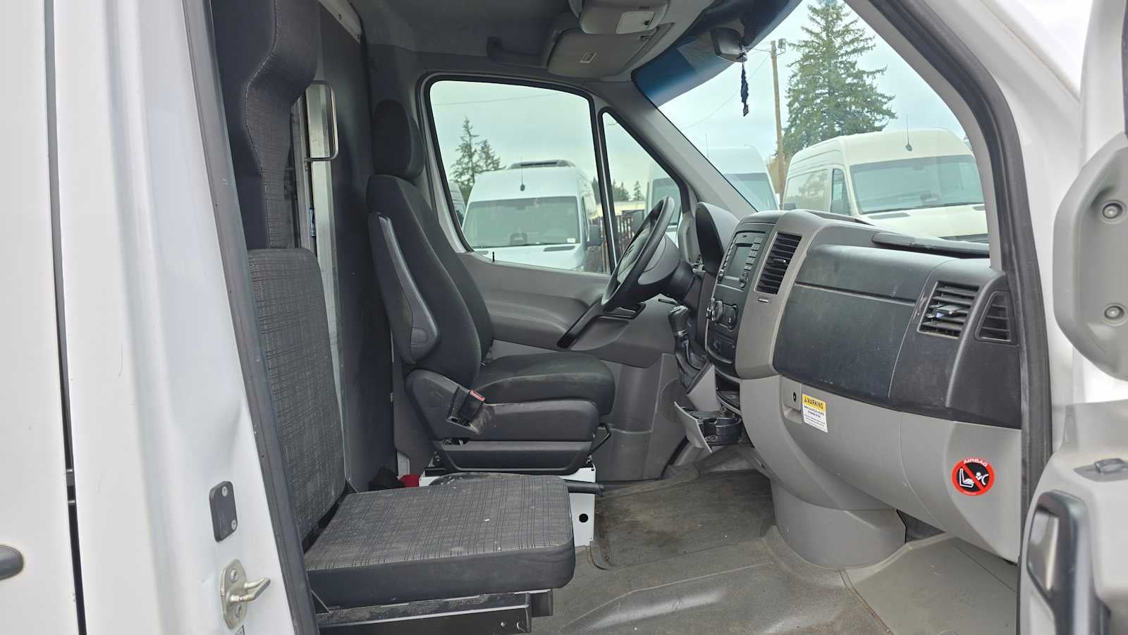 2018 Mercedes-Benz Sprinter 2500 Standard Roof V6 144" RWD