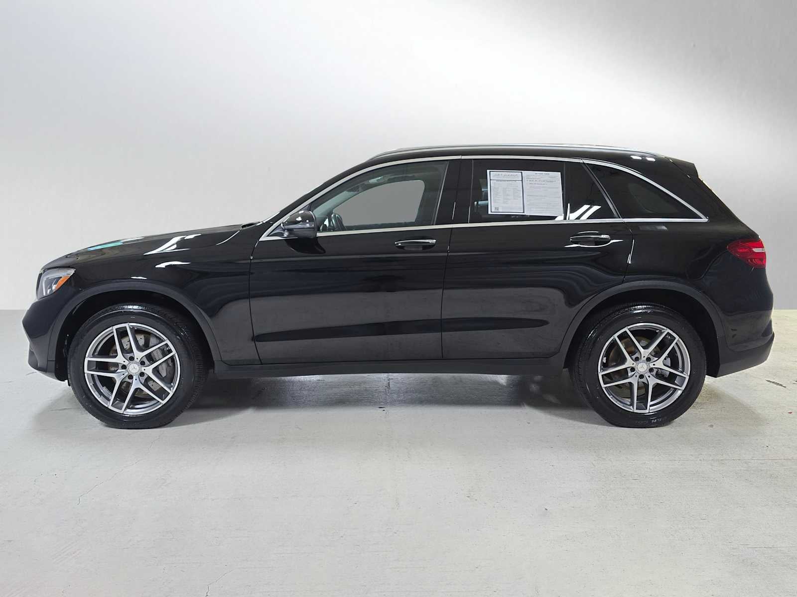 2016 Mercedes-Benz GLC 300 4MATIC® 4dr