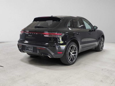 2025 Porsche Macan AWD