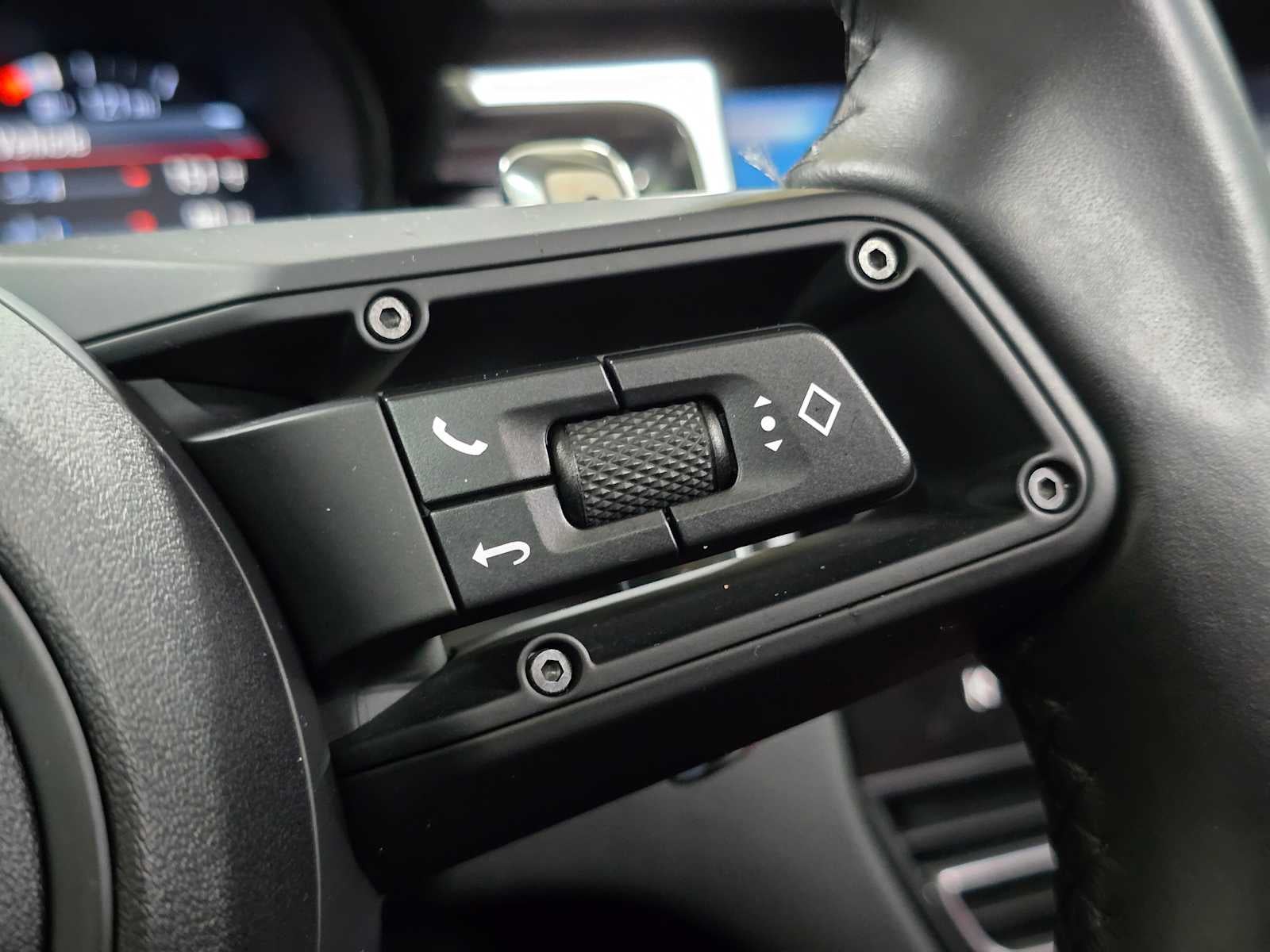 2024 Porsche Macan AWD