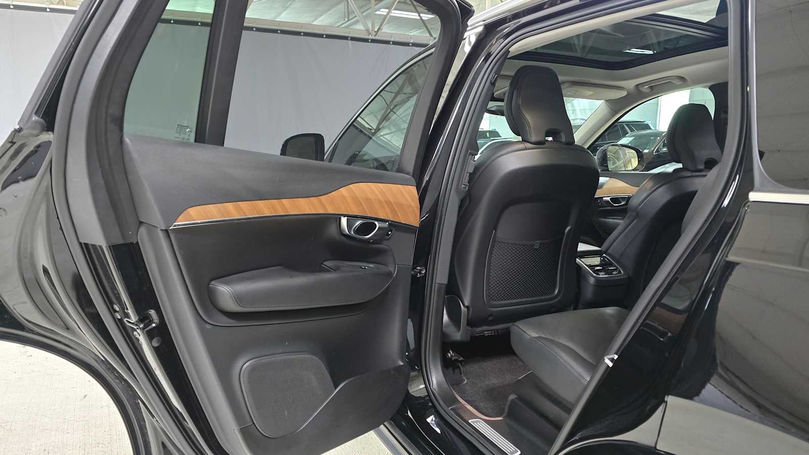 2023 Volvo XC90 Plus