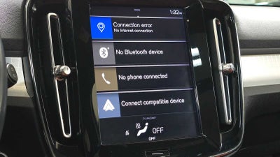 2020 Volvo XC40 Momentum