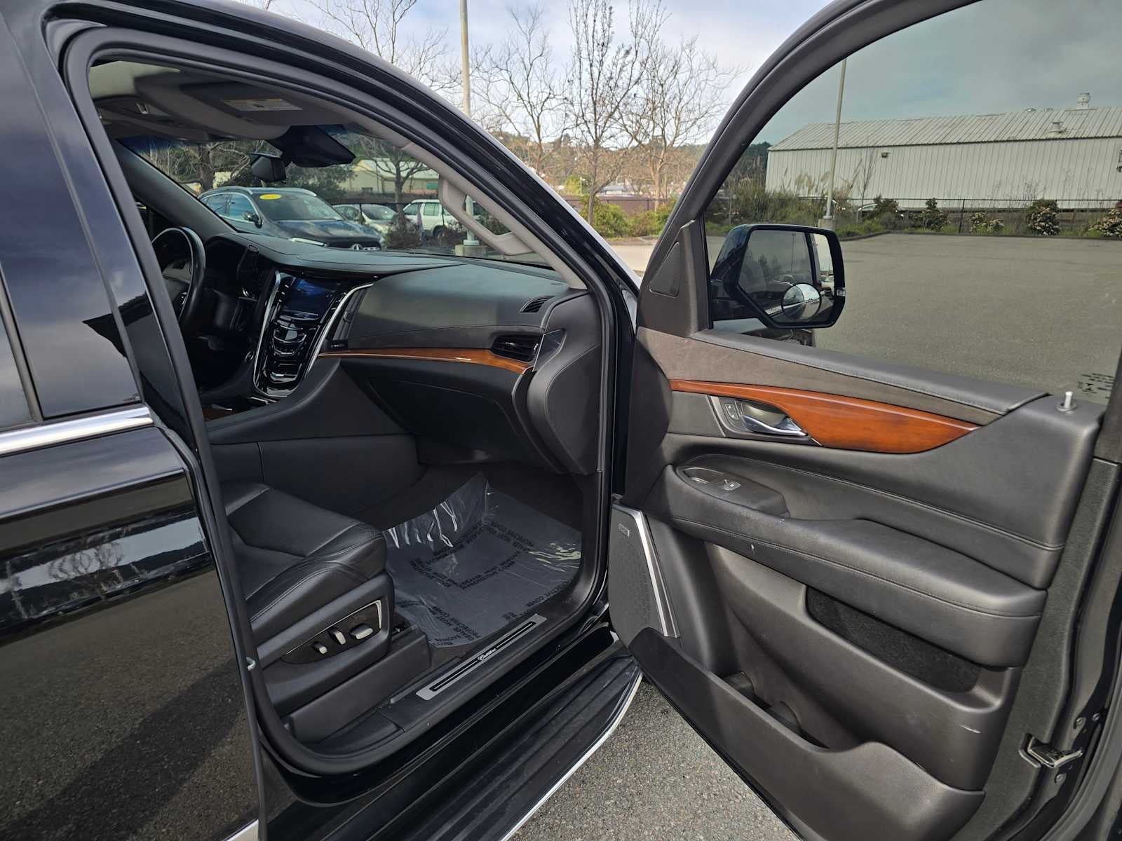 2020 Cadillac Escalade Luxury