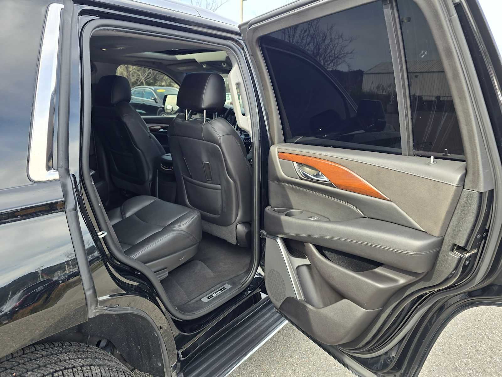 2020 Cadillac Escalade Luxury