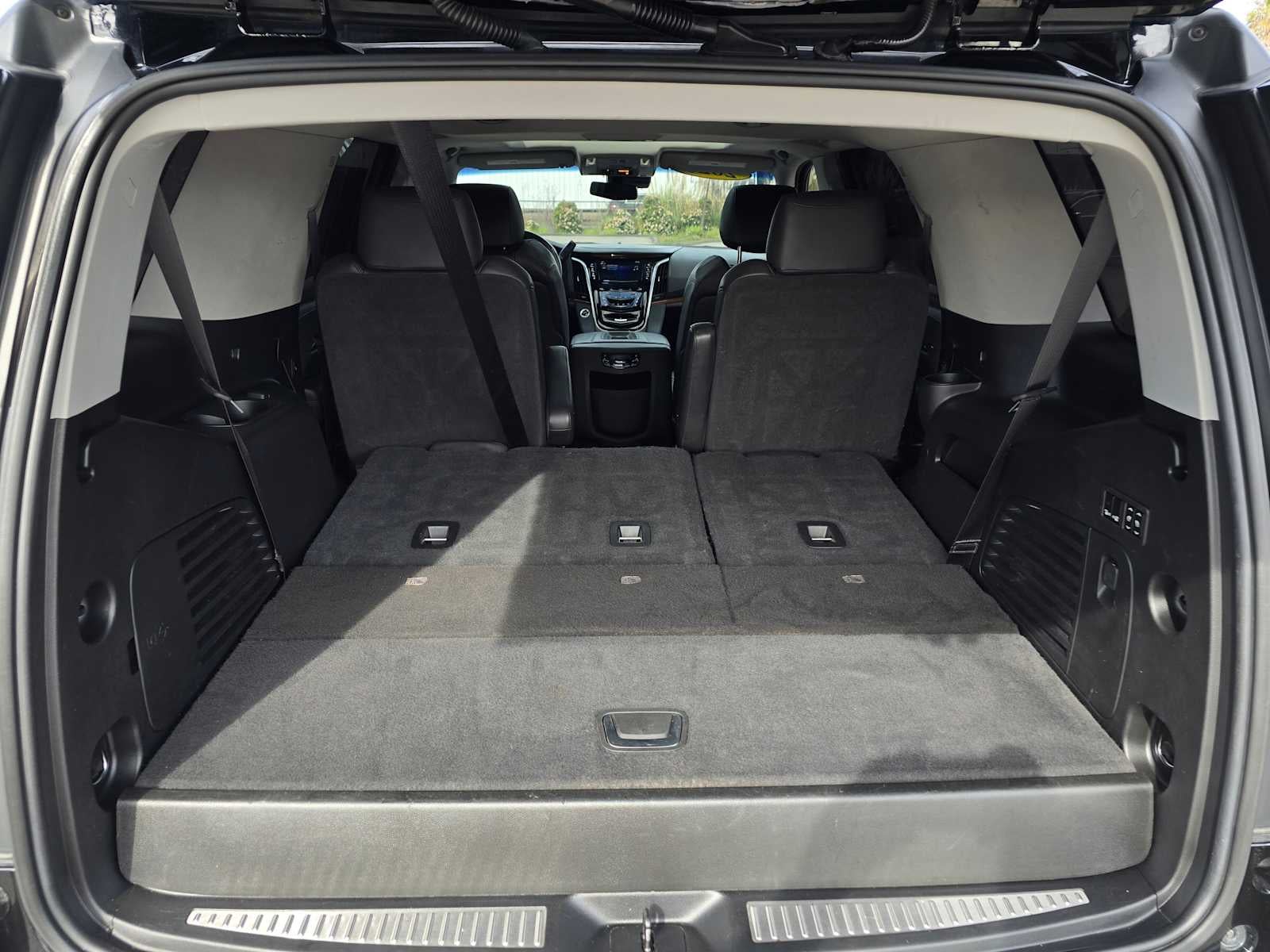 2020 Cadillac Escalade Luxury