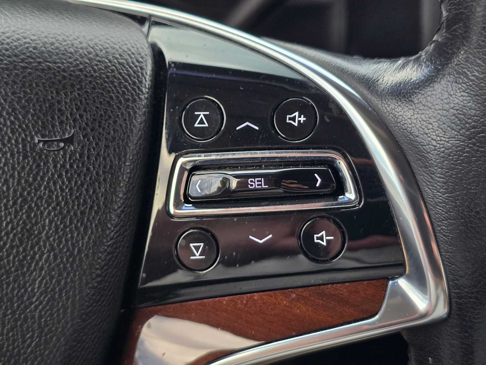 2020 Cadillac Escalade Luxury