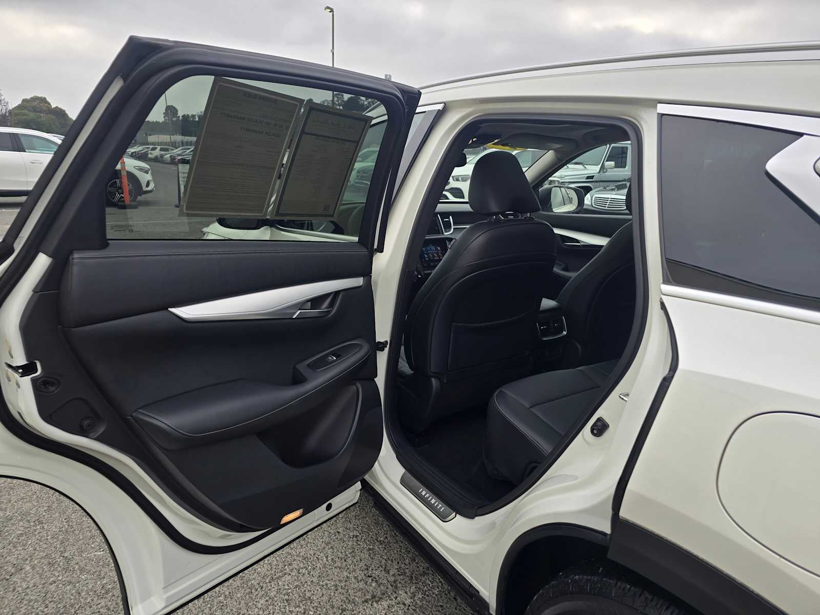 2021 INFINITI QX50 LUXE